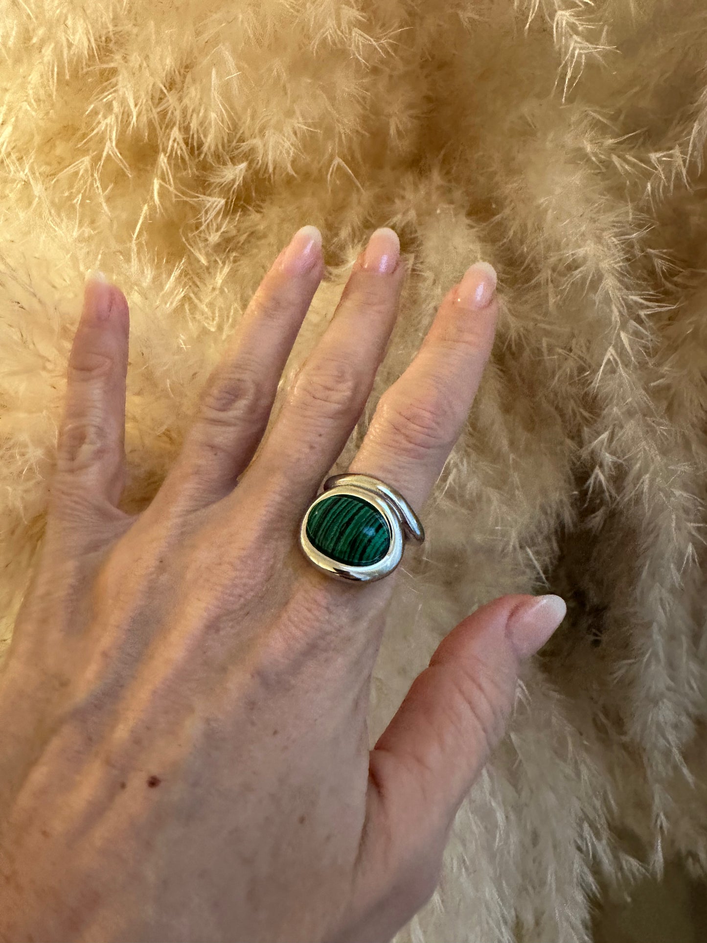 Anello in acciaio inossidabile e pietre, anallergico e waterproof placcato oro 18K "Letizia"