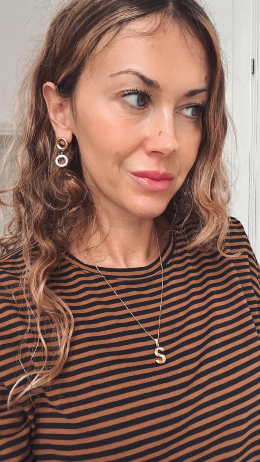 Ciondolo/Collana in acciaio inossidabile anallergica e waterproof "Letterina"