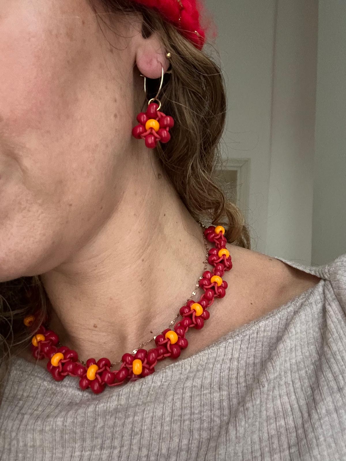 Collana Blossom fatta a mano con perline di vetro di Boemia