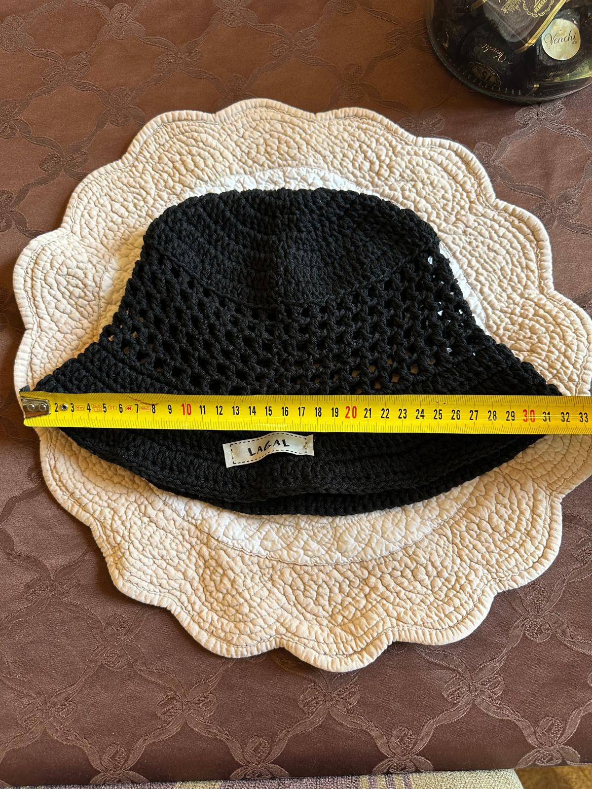 Cappello Milly fatto all'uncinetto in puro cotone