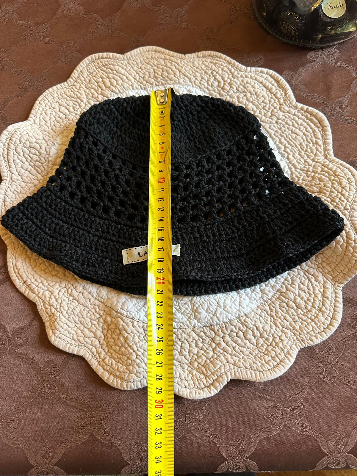 Cappello Milly fatto all'uncinetto in puro cotone