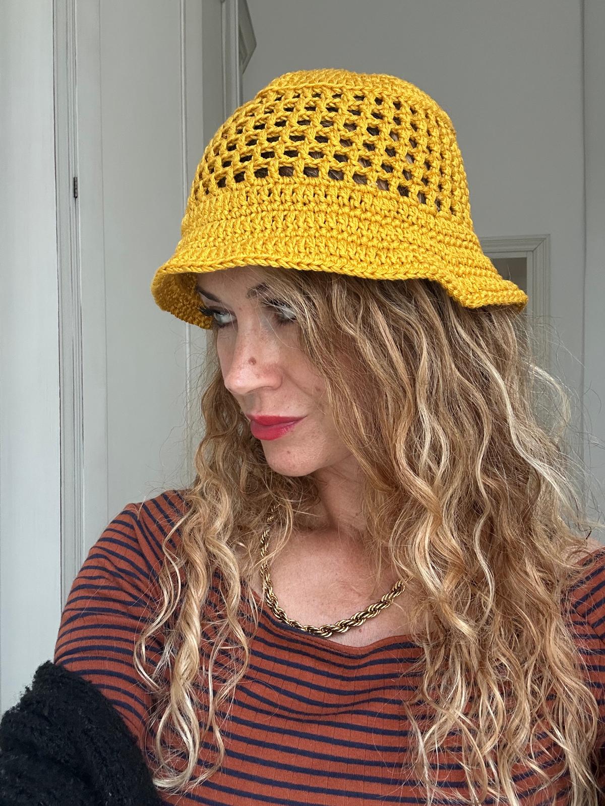 Cappello Milly fatto all'uncinetto in puro cotone