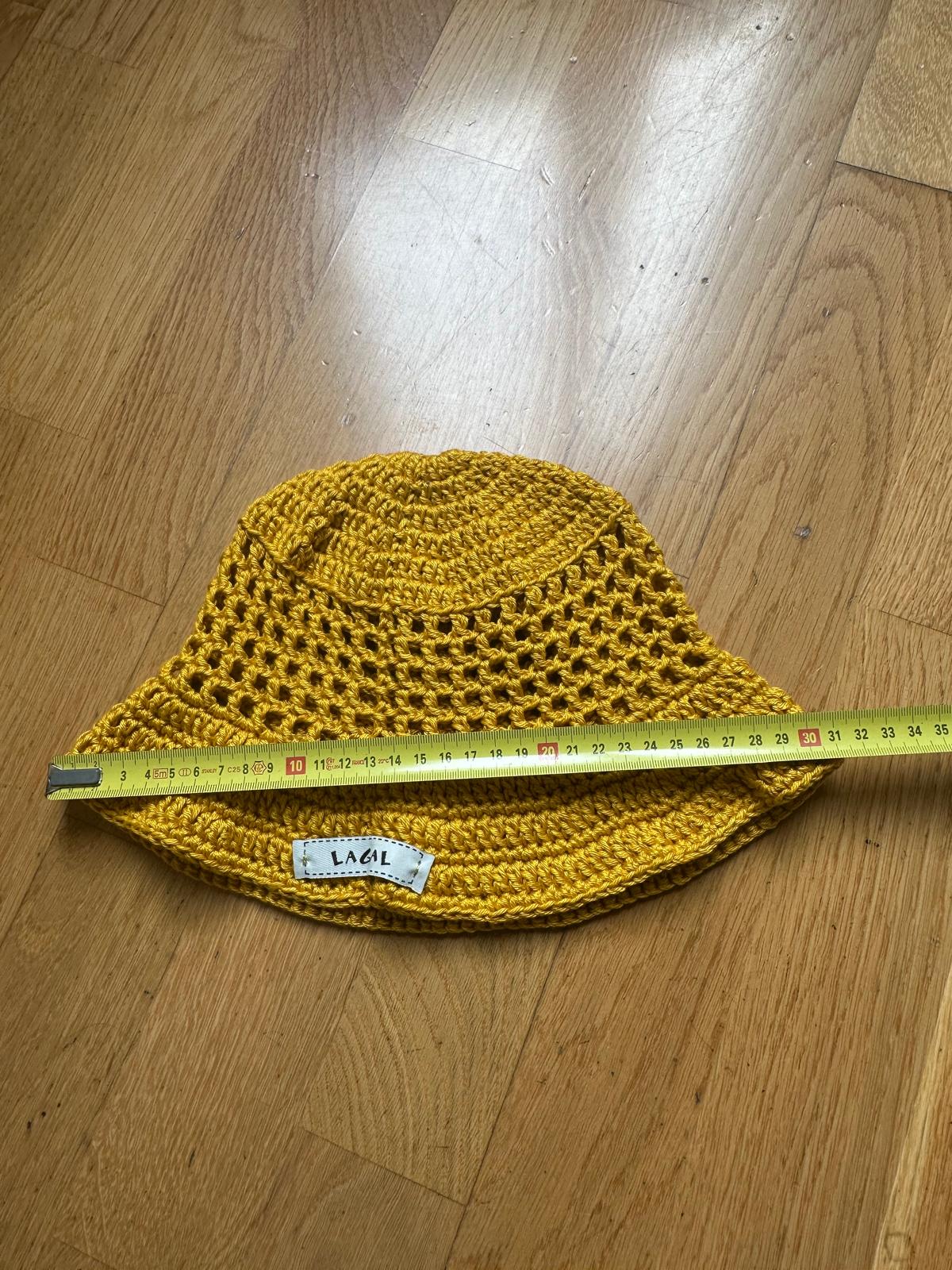 Cappello Milly fatto all'uncinetto in puro cotone