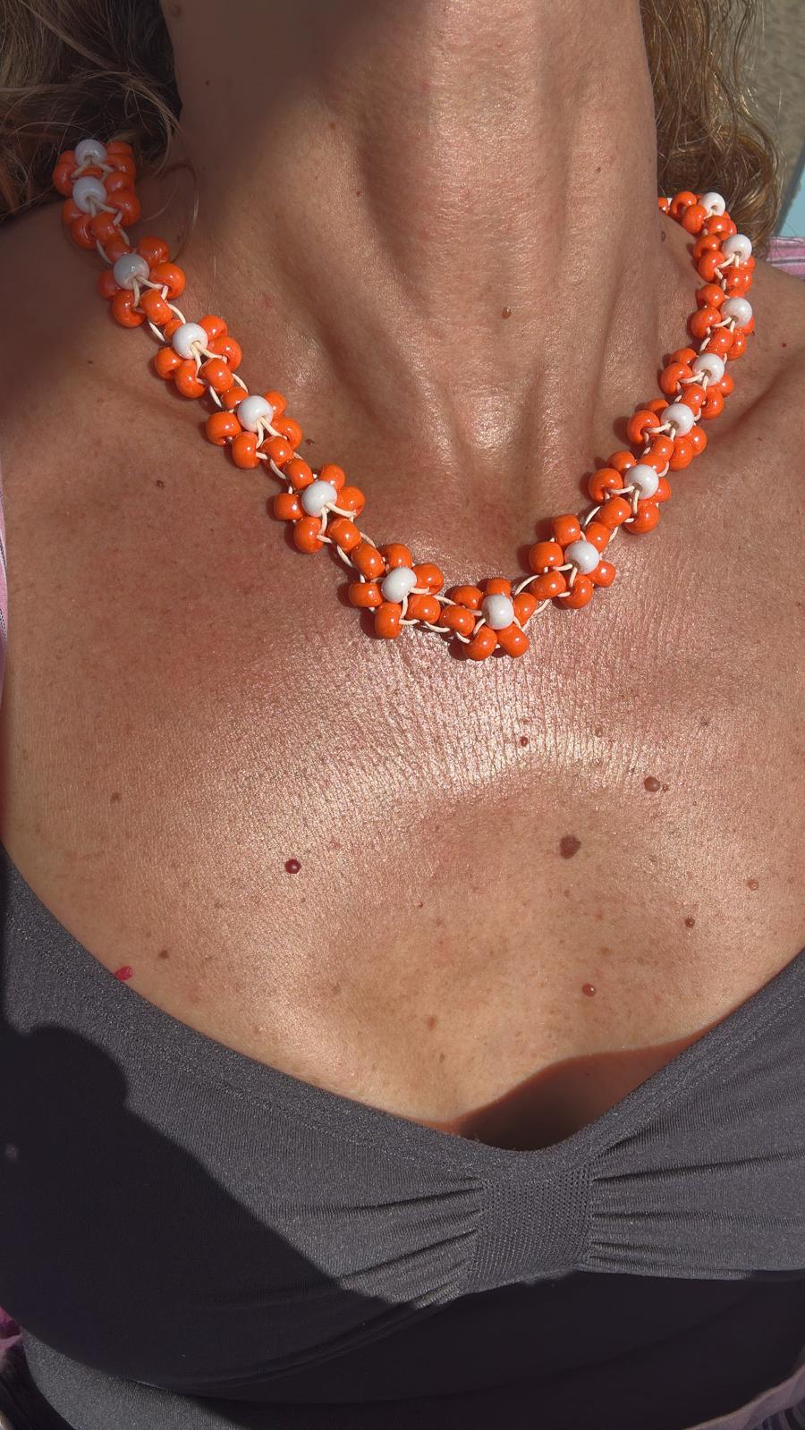 Collana Blossom fatta a mano con perline di vetro di Boemia