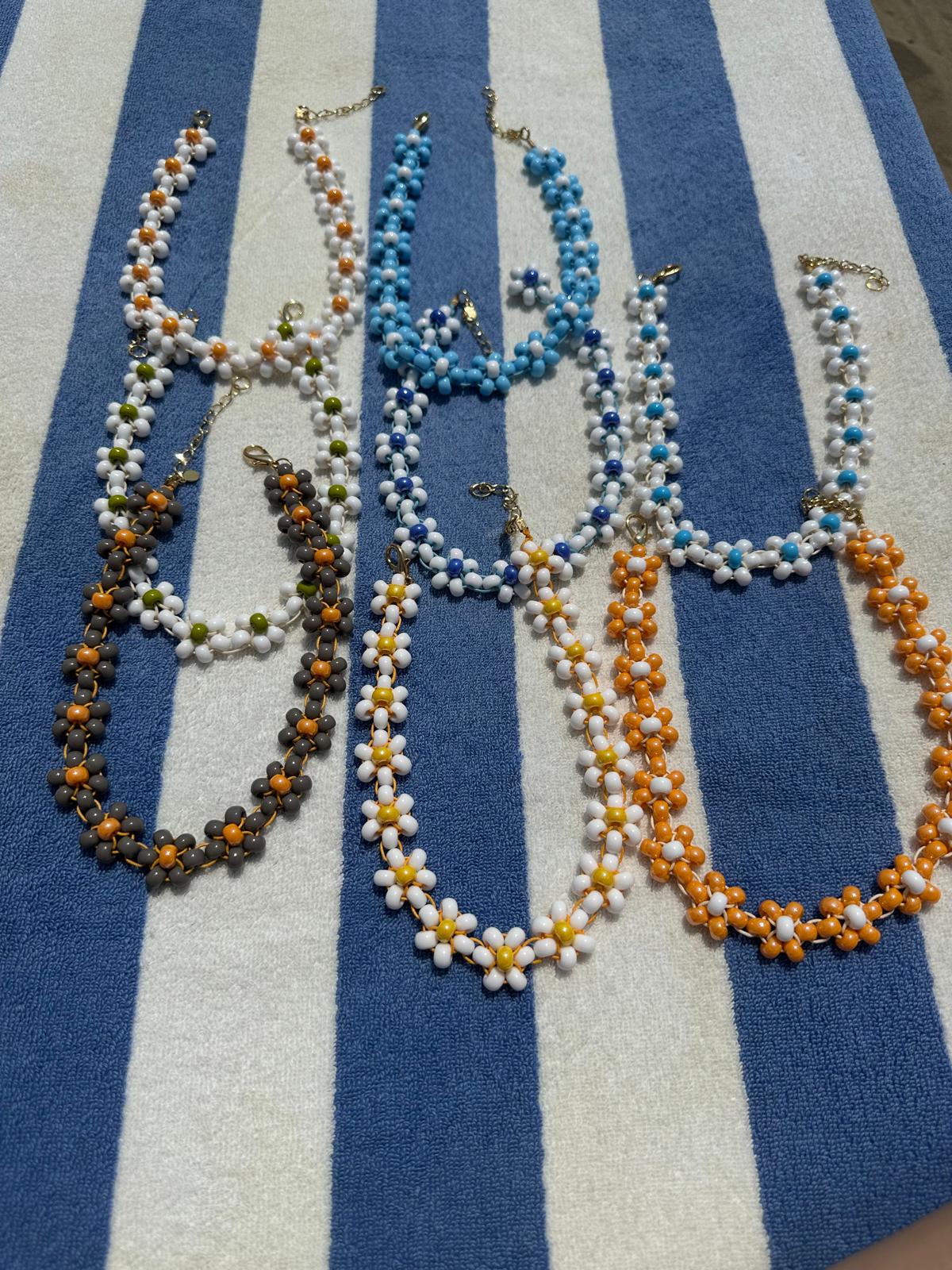 Collana Blossom fatta a mano con perline di vetro di Boemia
