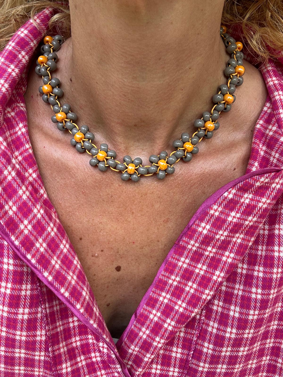 Collana Blossom fatta a mano con perline di vetro di Boemia