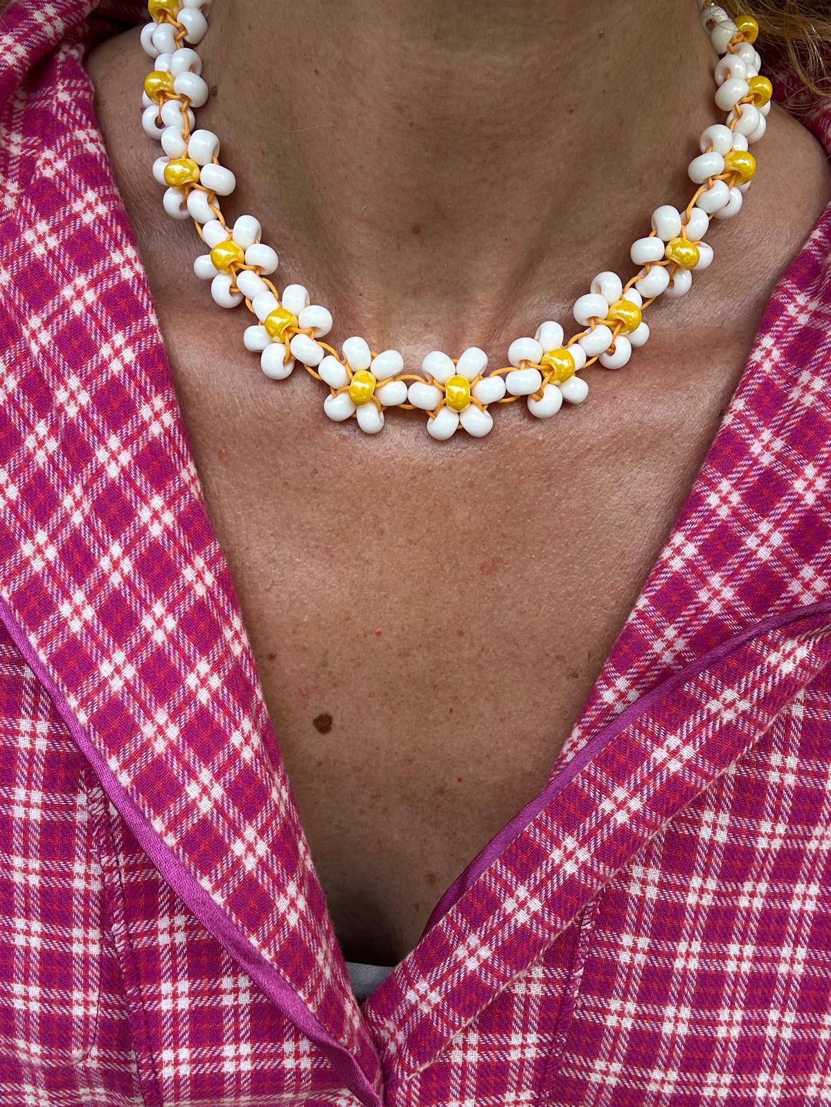Collana Blossom fatta a mano con perline di vetro di Boemia