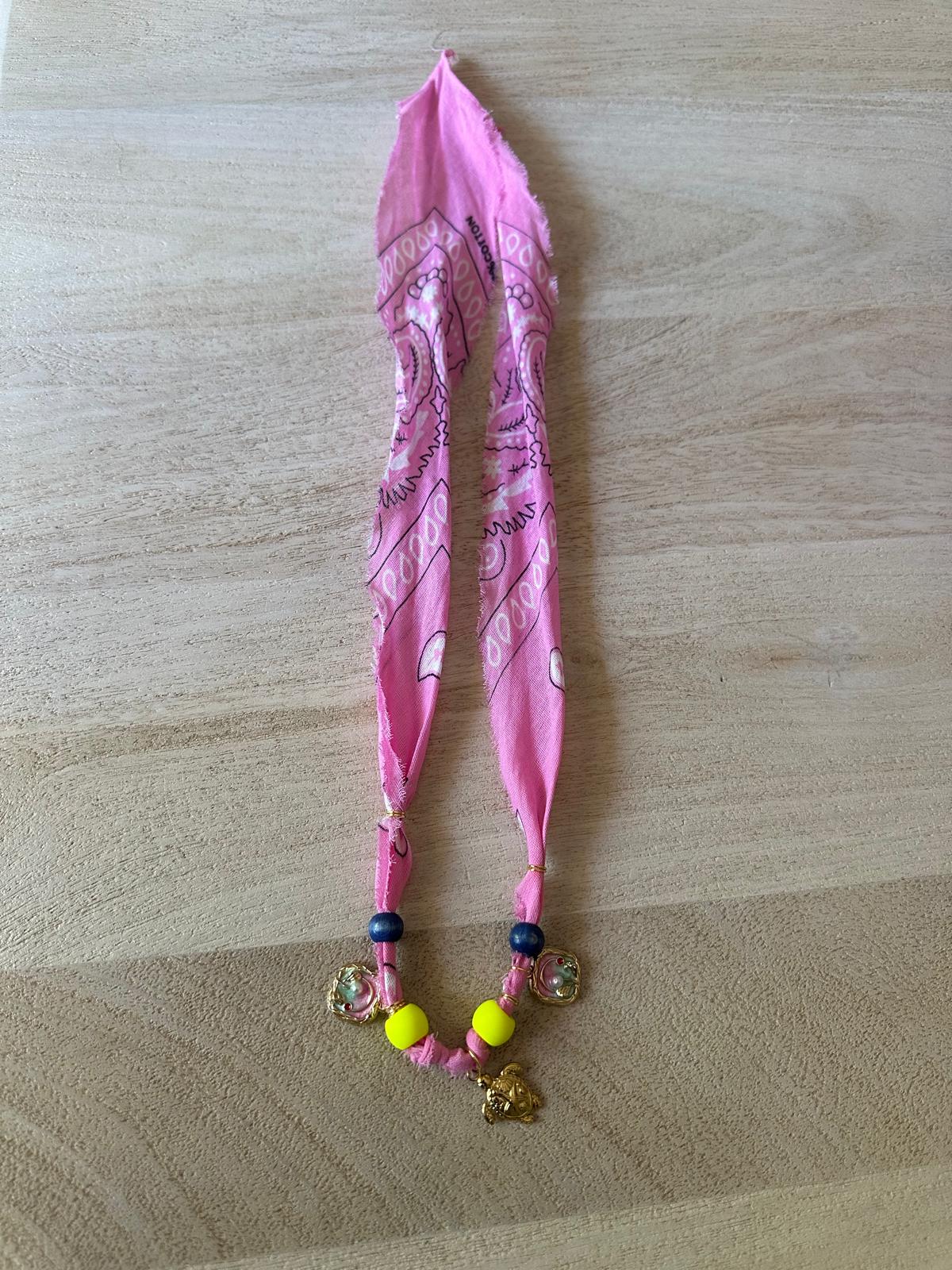Collana Bandana fatta a mano