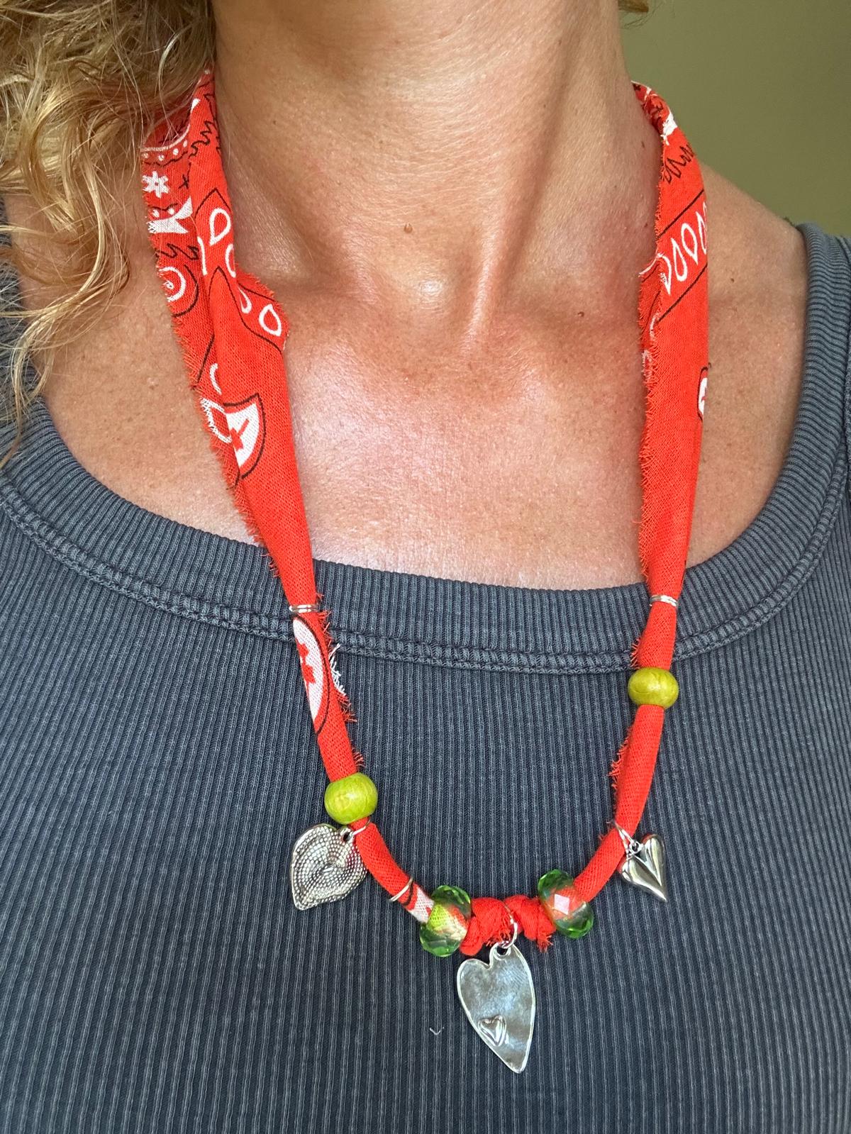Collana Bandana fatta a mano