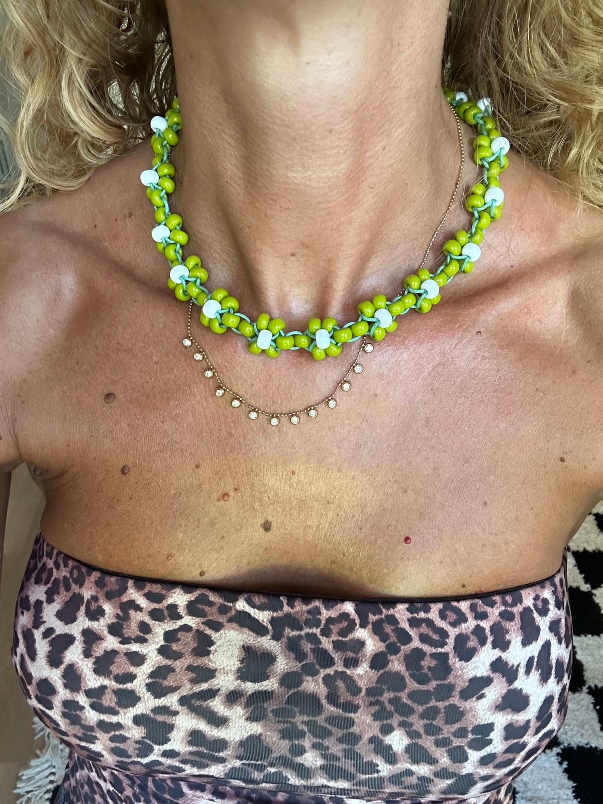 Collana Blossom fatta a mano con perline di vetro di Boemia