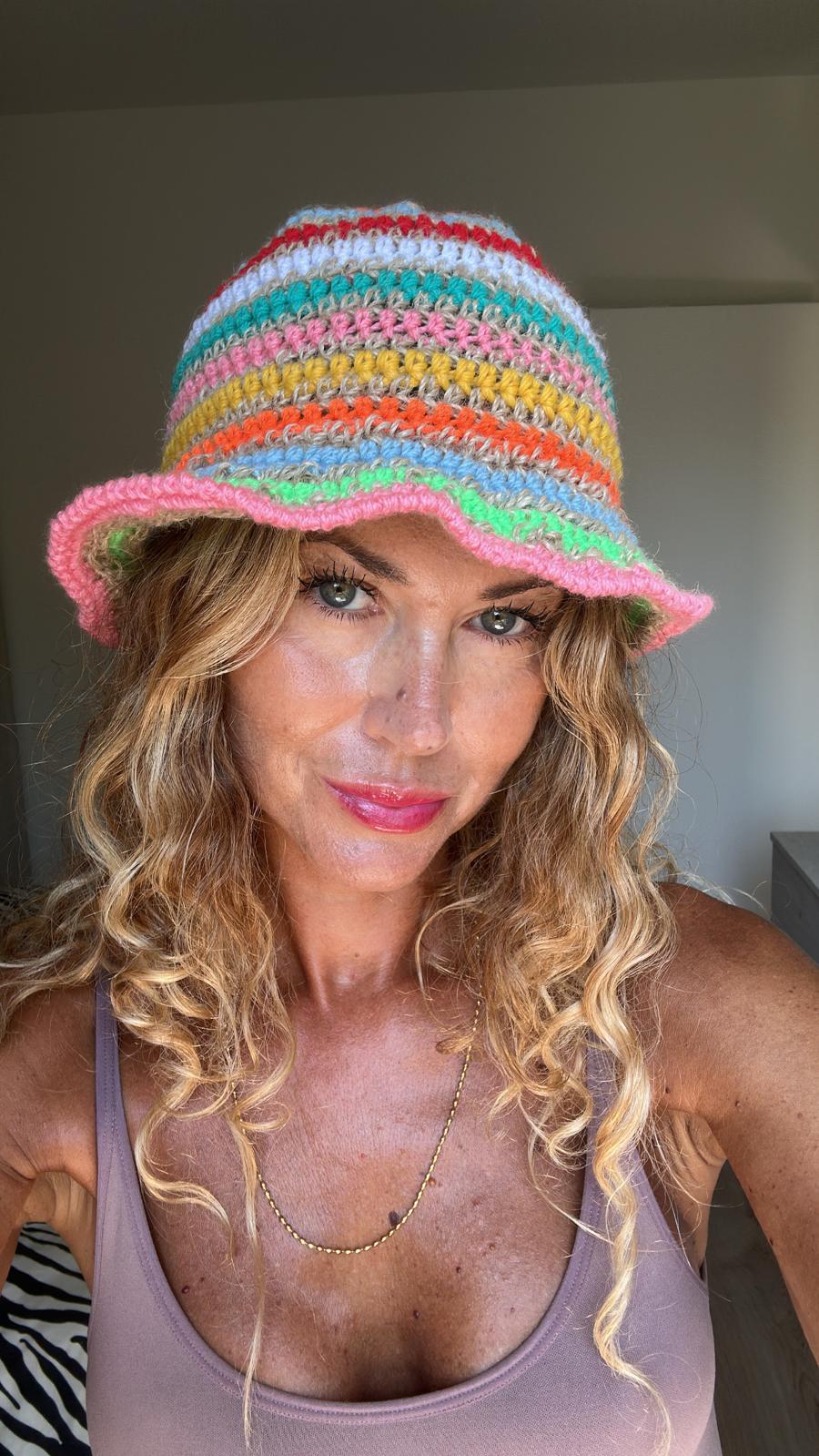 Cappello Mergellina fatto all'uncinetto in Juta e acrilico