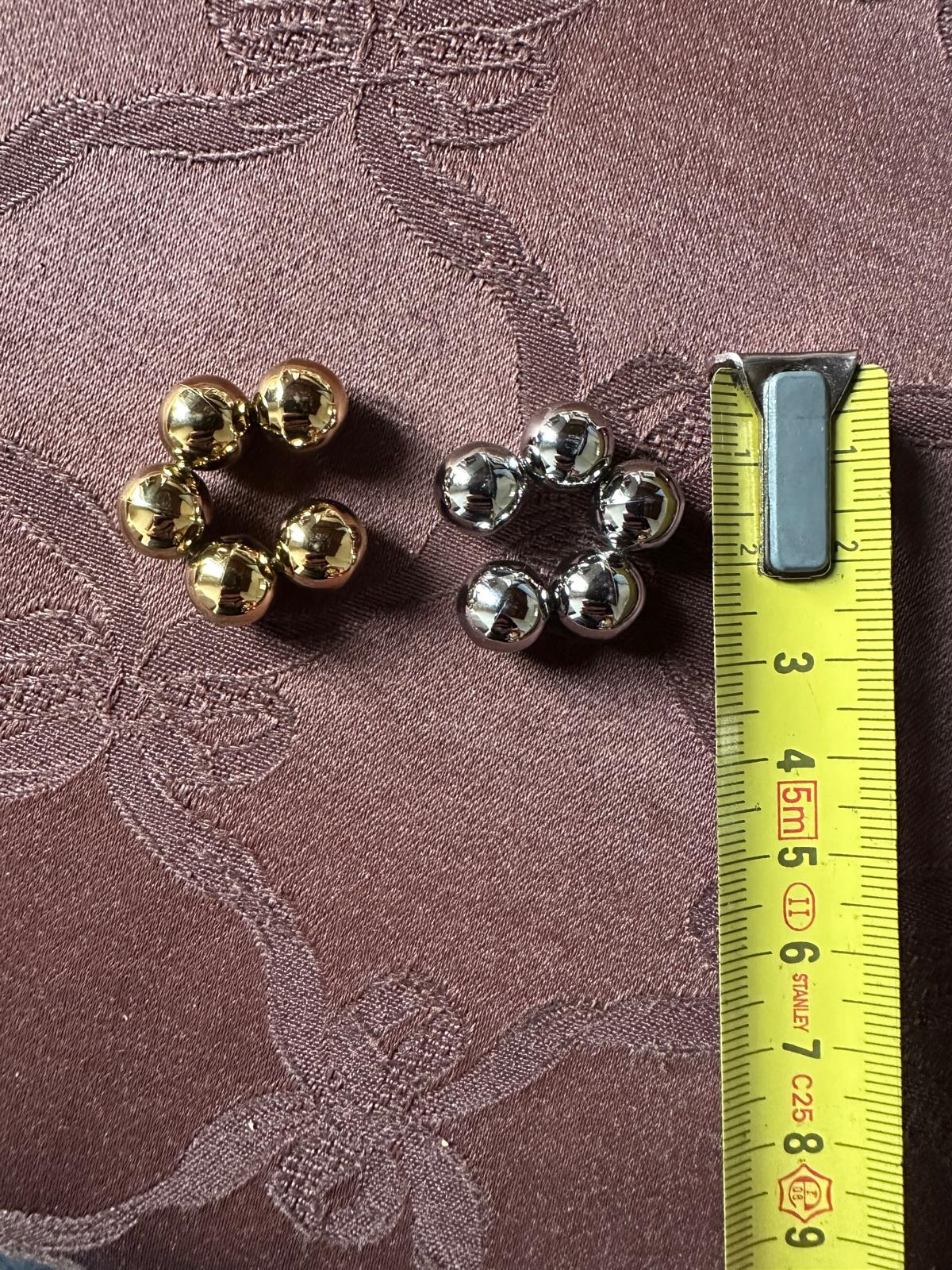 Ear Cuff in acciaio inossidabile anallergici e waterproof "Frizzantino"