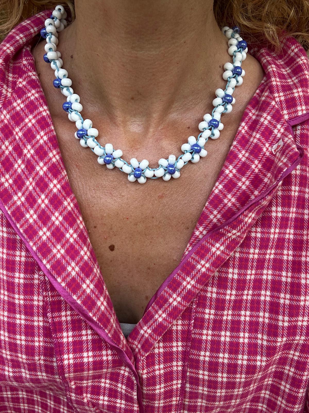 Collana Blossom fatta a mano con perline di vetro di Boemia