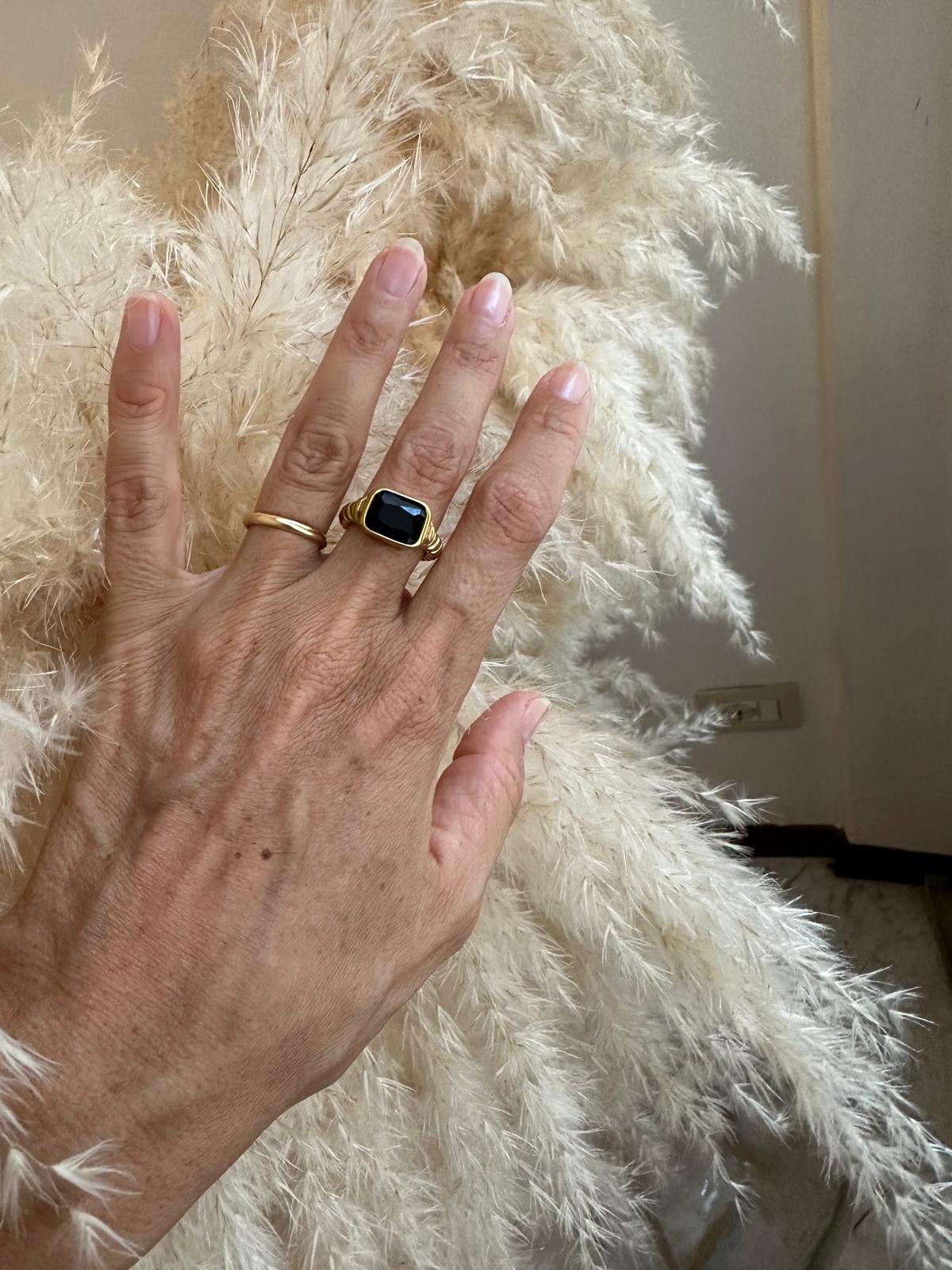 Anello in acciaio inossidabile e zircone anallergico e waterproof "Norvina"