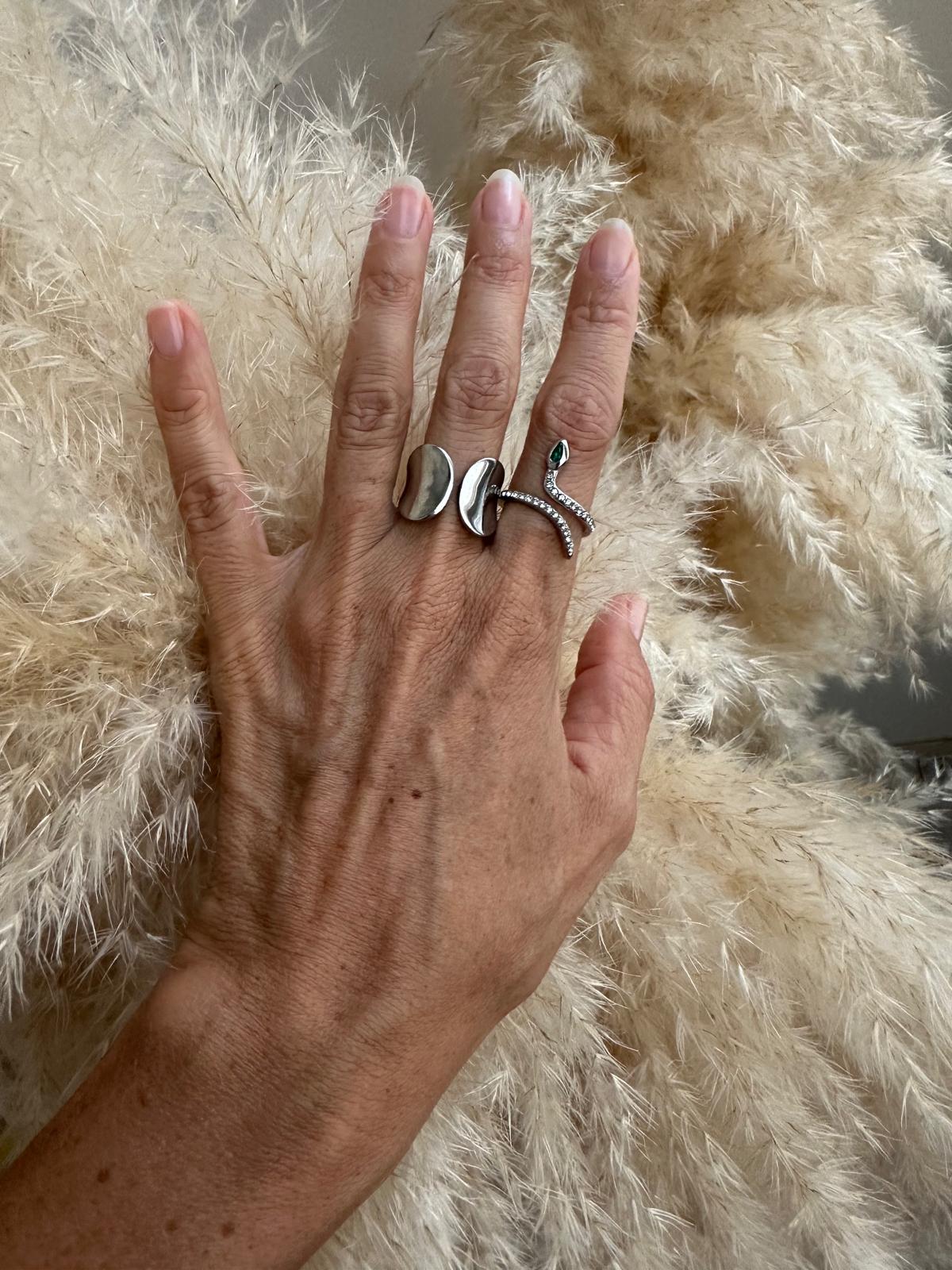 Anello in acciaio inossidabile e zircone anallergico e waterproof "Samantha"