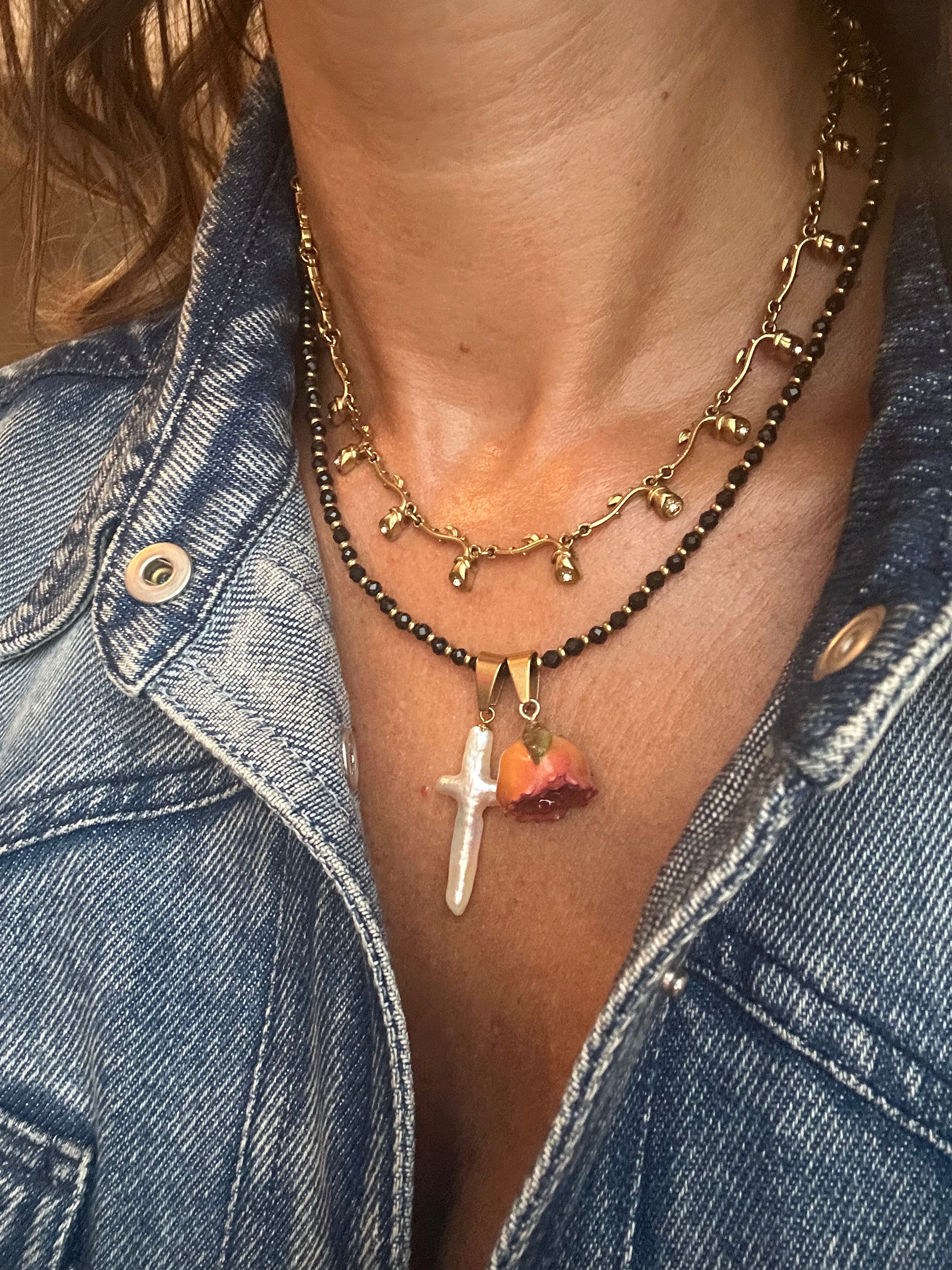 Collana in acciaio inossidabile e perline in pietra naturale "Prisma"