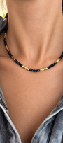 Collana in acciaio inossidabile e perline in pietra naturale "Sassolino"