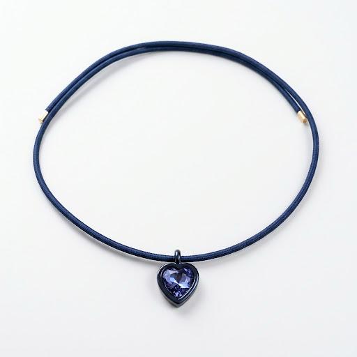 Collana magnetica e ciondolo in ottone smaltato "Amelia"