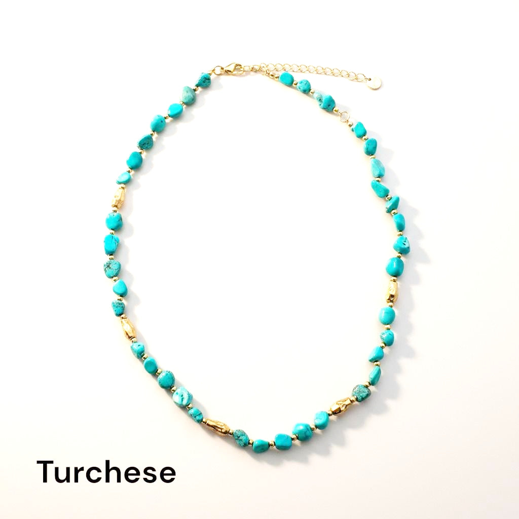Collana in acciaio inossidabile e perle in pietra naturale "Blush"