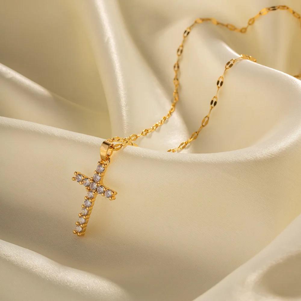 Collana/Ciondolo in acciaio inossidabile e zirconi anallergica e waterproof "Clotilde"