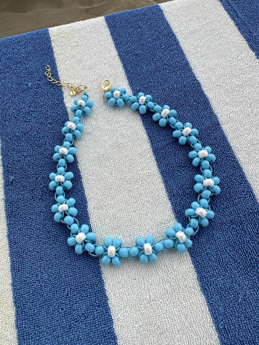 Collana Blossom by LaGal fatta a mano in cordino naturale e perline in vetro di boemia