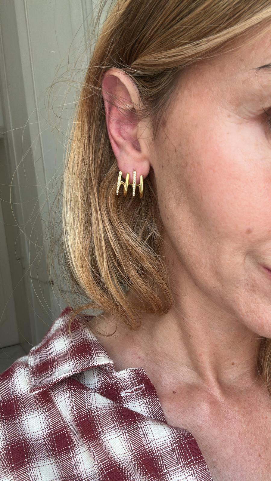 Orecchini in acciaio inossidabile e zirconi anallergici e waterproof "Aurora"