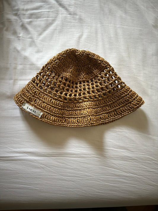 Cappello Milly  fatto all'uncinetto in rafia