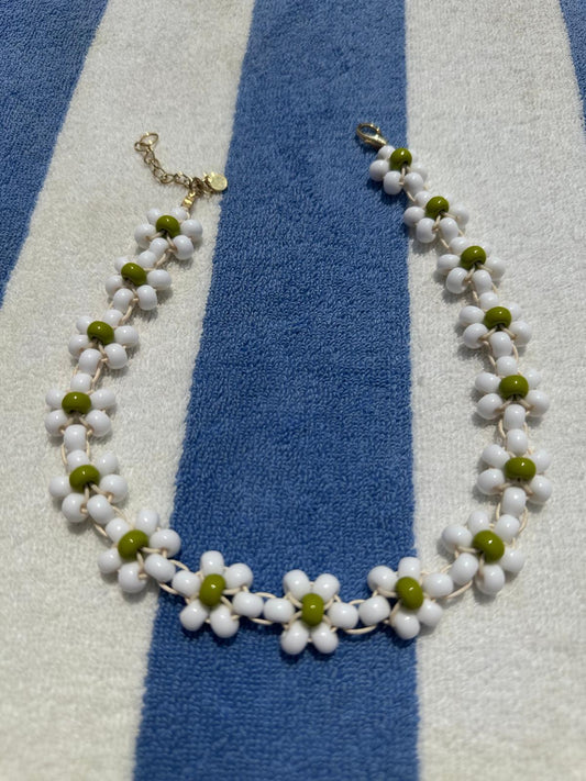 Collana Blossom fatta a mano con perline di vetro di Boemia
