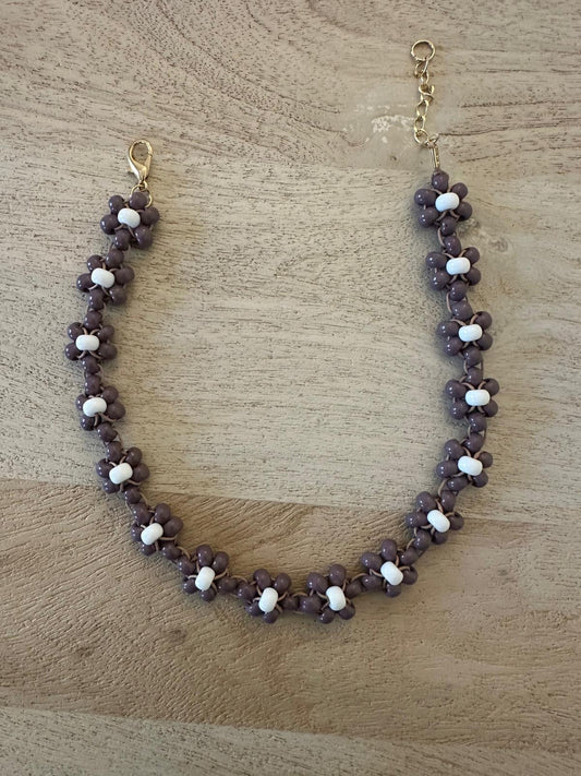 Collana Blossom fatta a mano con perline di vetro di Boemia