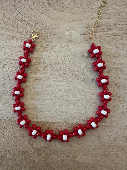 Collana Blossom fatta a mano con perline di vetro di Boemia