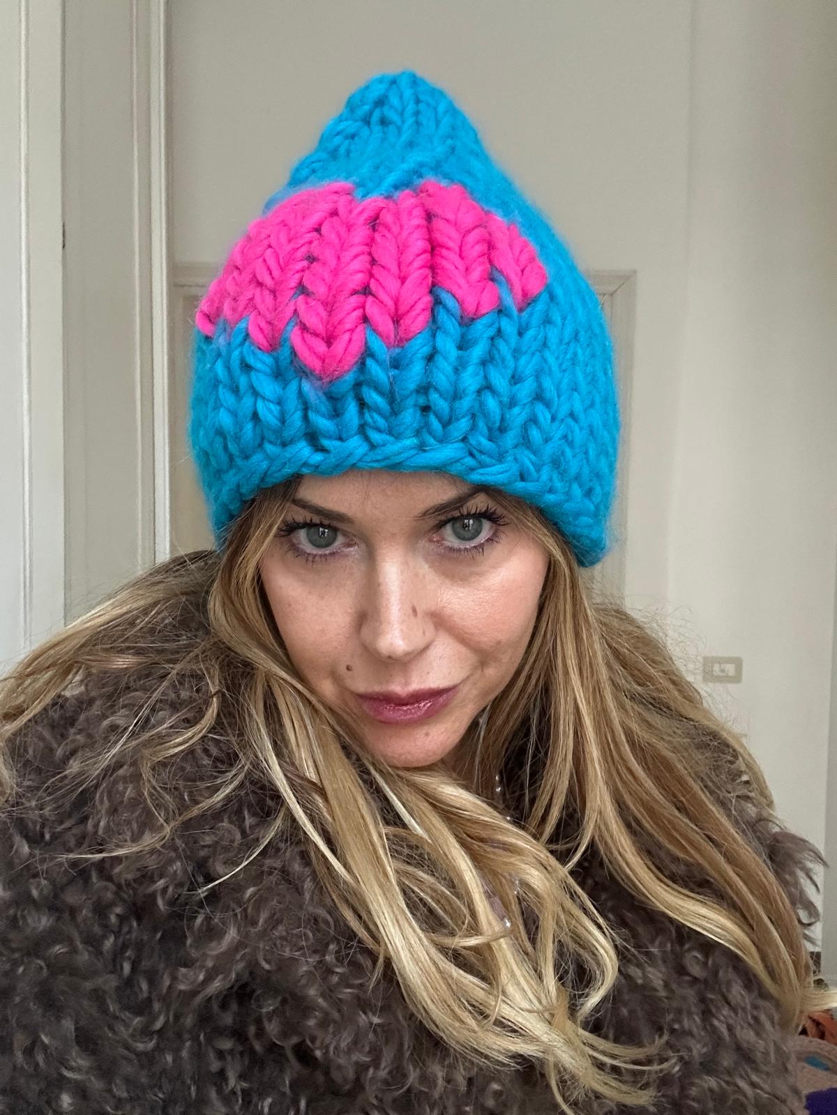 Cappello in pura lana fatto a mano in Italia "Cuore"