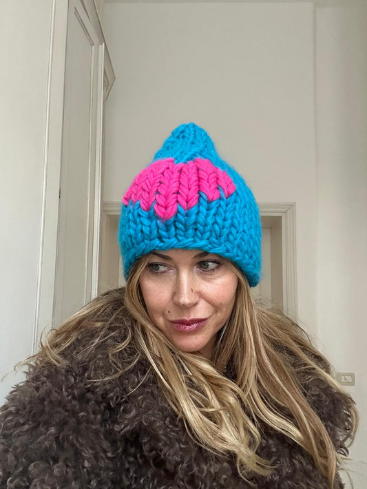 Cappello in pura lana fatto a mano in Italia "Cuore"