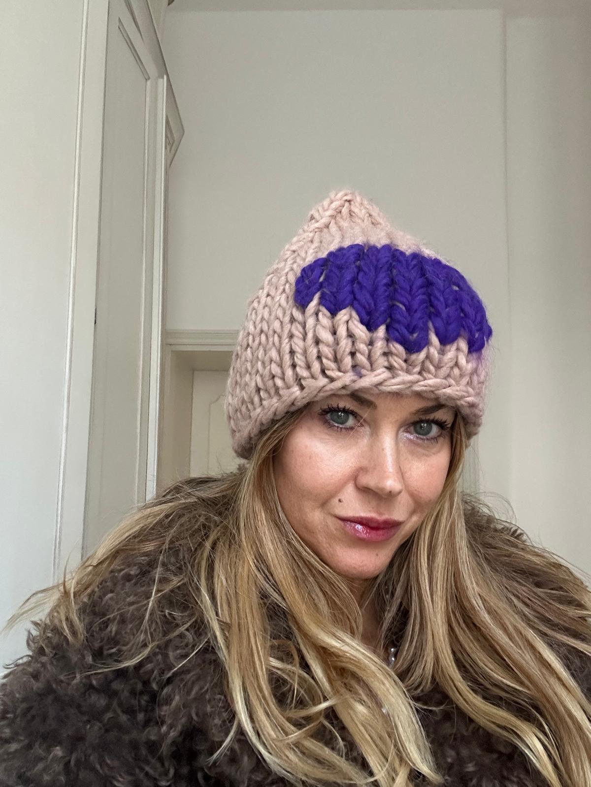 Cappello in pura lana fatto a mano in Italia "Cuore"