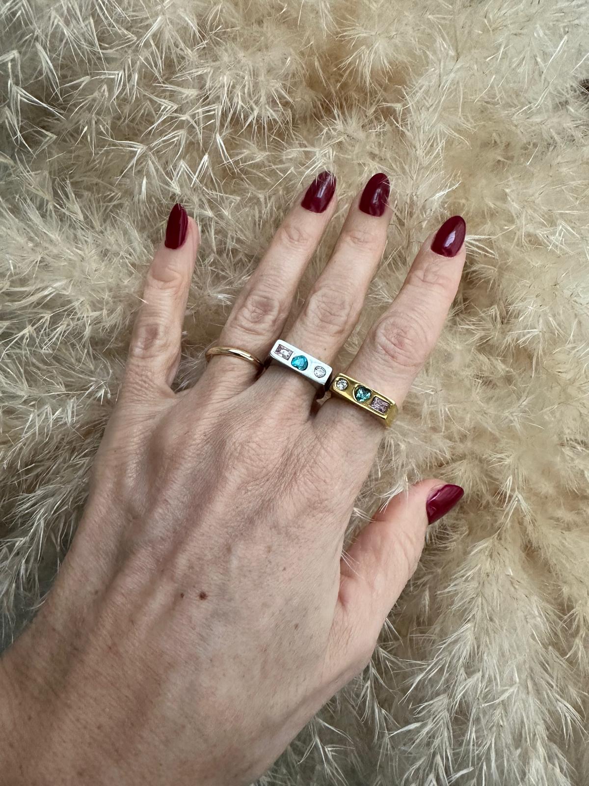 Anello in acciaio inossidabile e zirconi, anallergico e waterproof placcato oro 18K "Tornado"