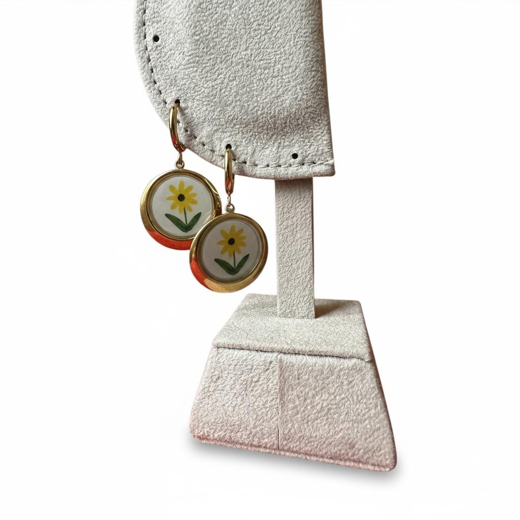 Orecchini in acciaio inossidabile anallergici e waterproof "Daisy"