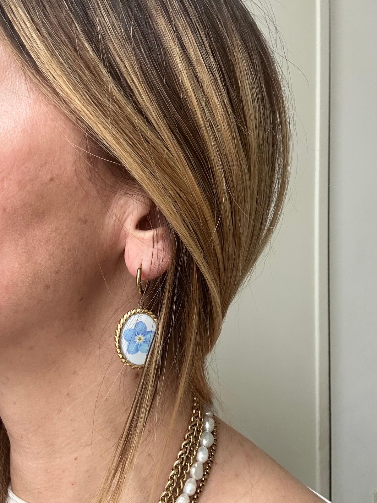 Orecchini in acciaio inossidabile anallergici e waterproof "Iris"