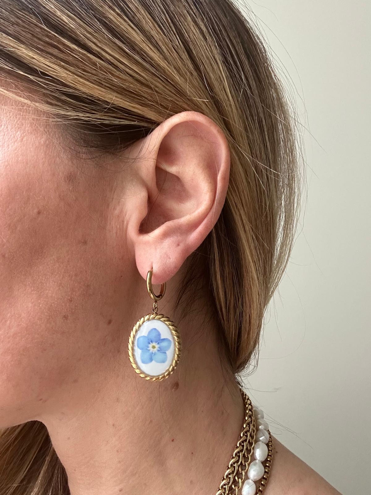 Orecchini in acciaio inossidabile anallergici e waterproof "Iris"