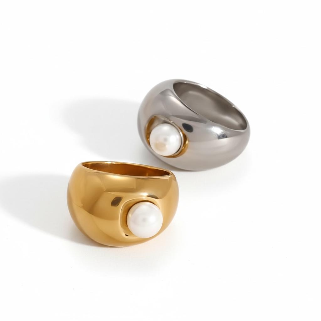 Anello in acciaio inossidabile, anallergico e waterproof placcato oro 18K "Ingrid"