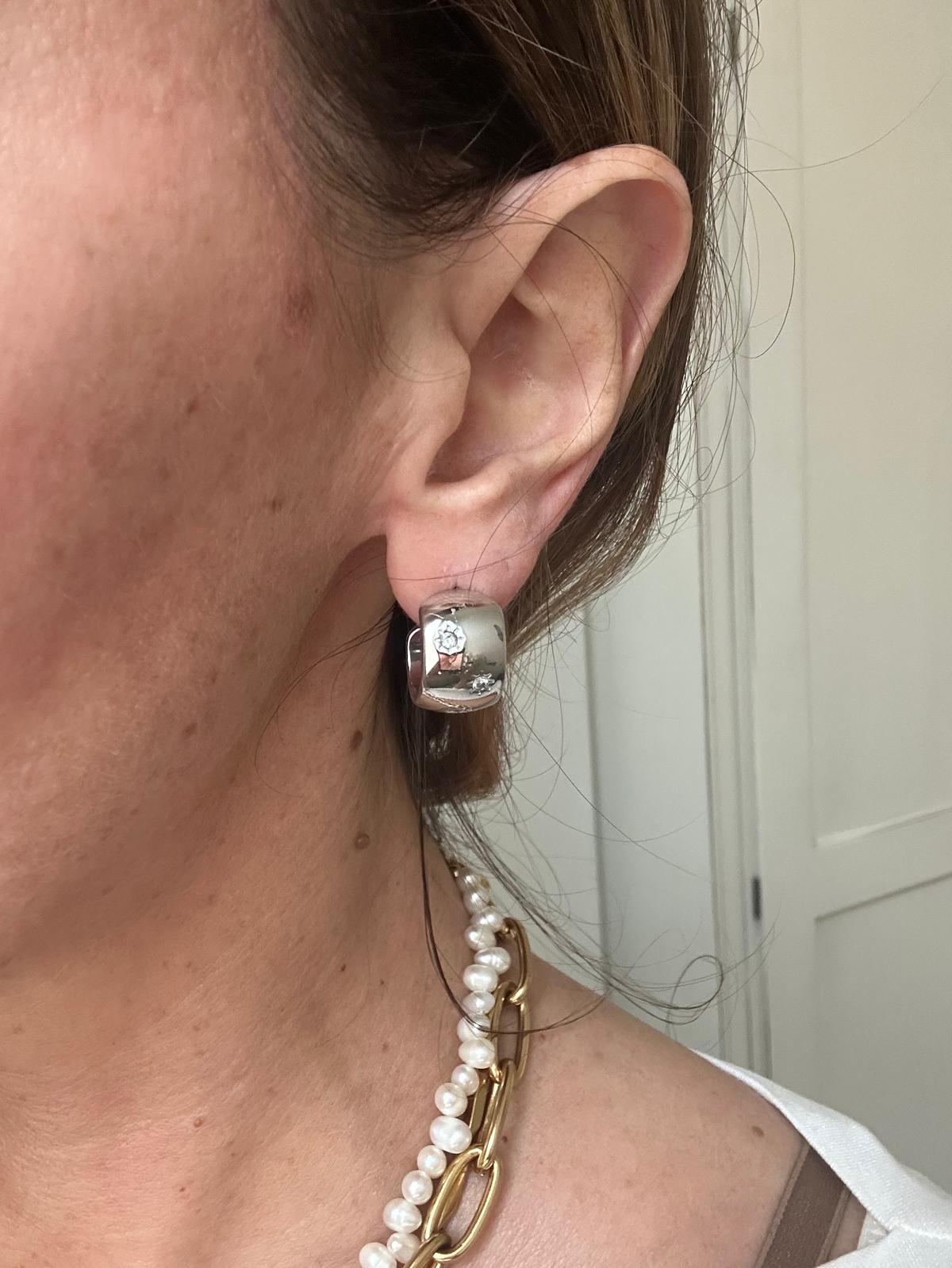 Orecchini in acciaio inossidabile anallergici e waterproof "Chicca"