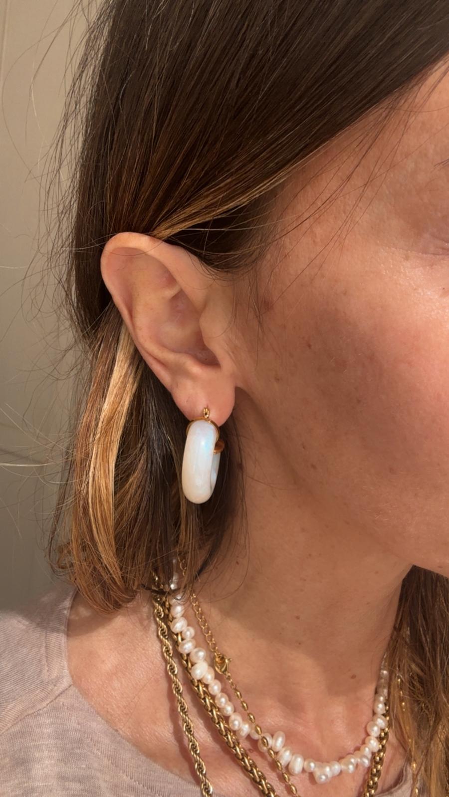 Orecchini in acciaio inossidabile  e resina "Riflesso"