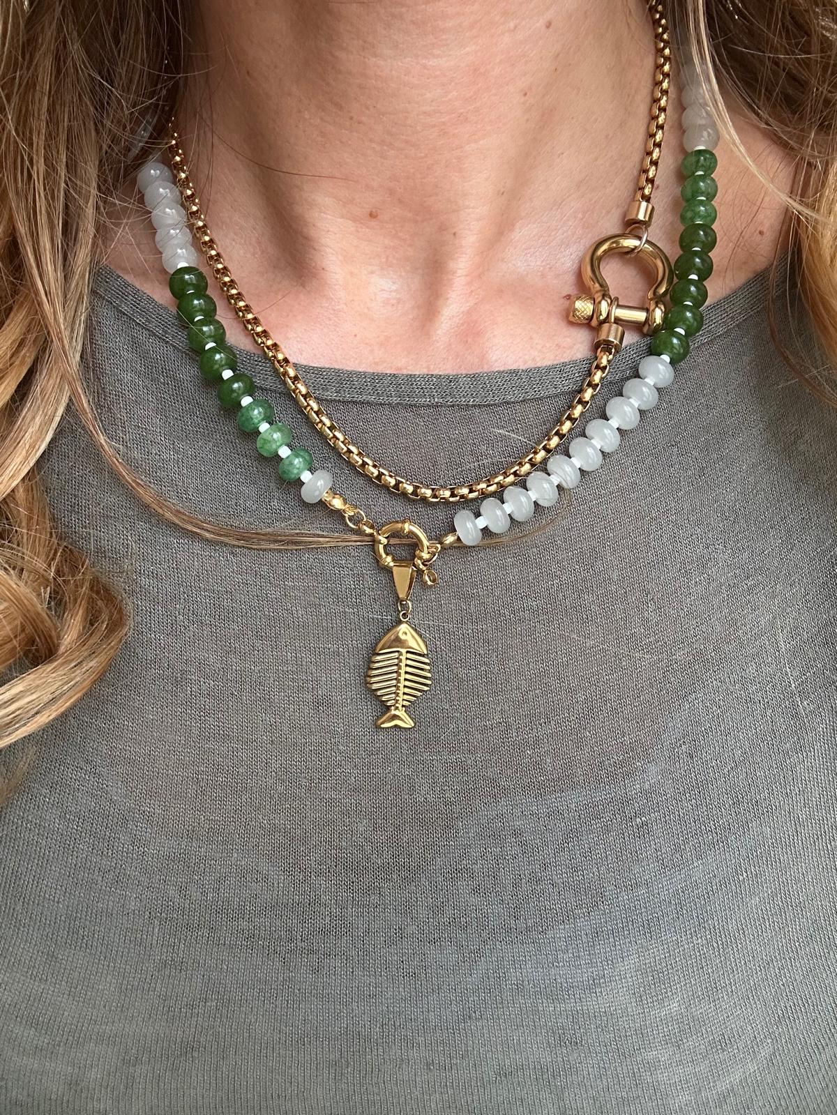 Collana in acciaio inossidabile e perle in pietra naturale "Becky"
