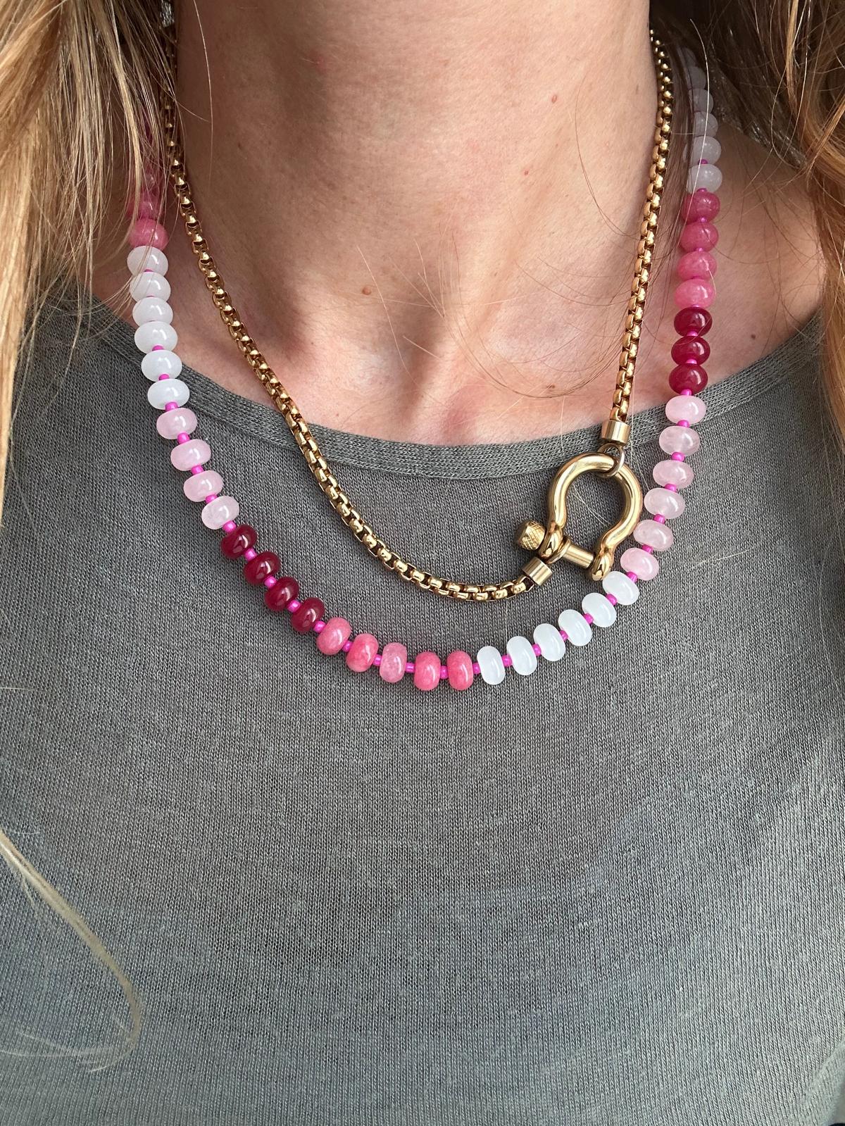 Collana in acciaio inossidabile e perle in pietra naturale "Becky"