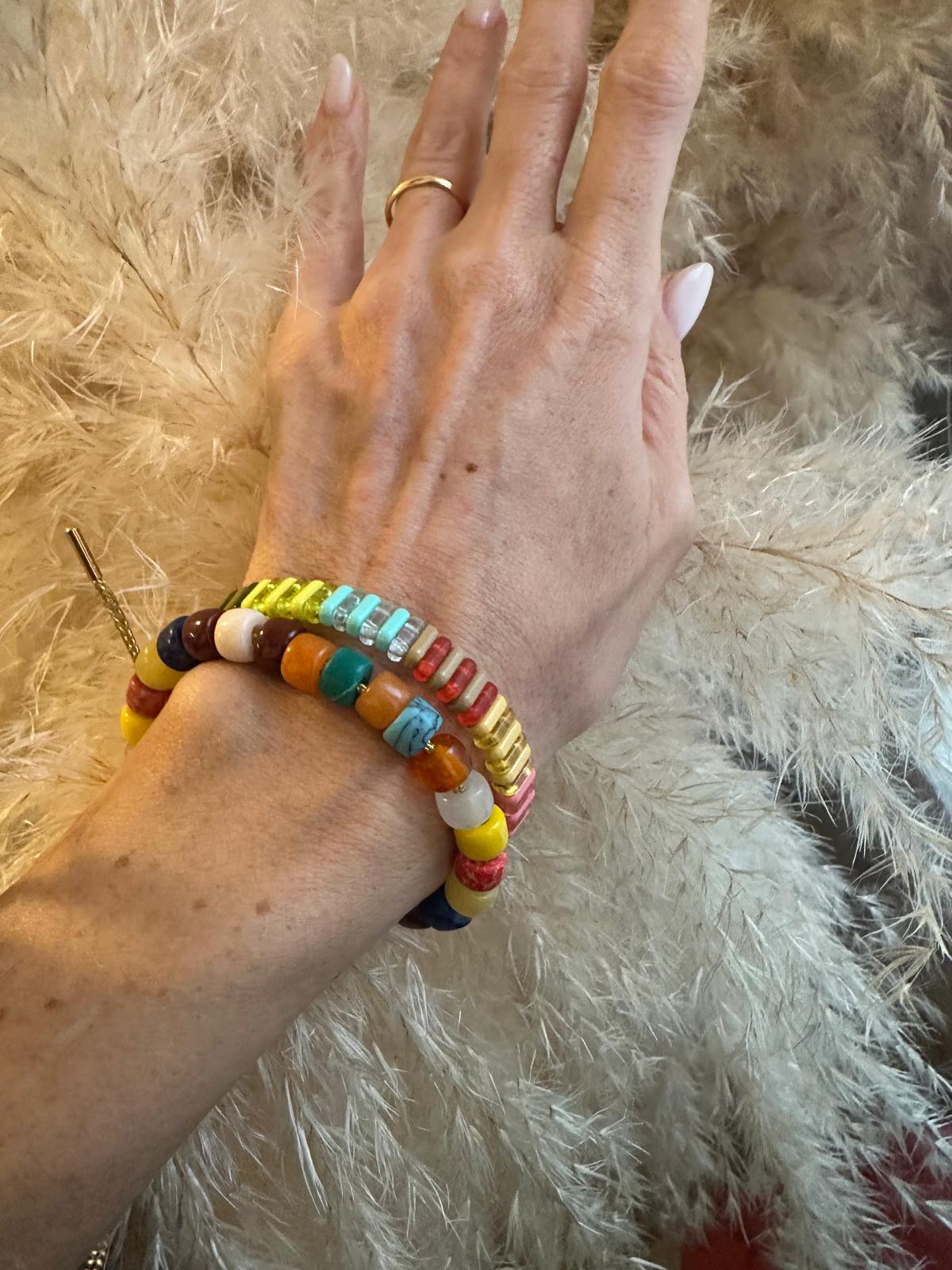 Bracciale in acrilico e filo elastico "Preppy"