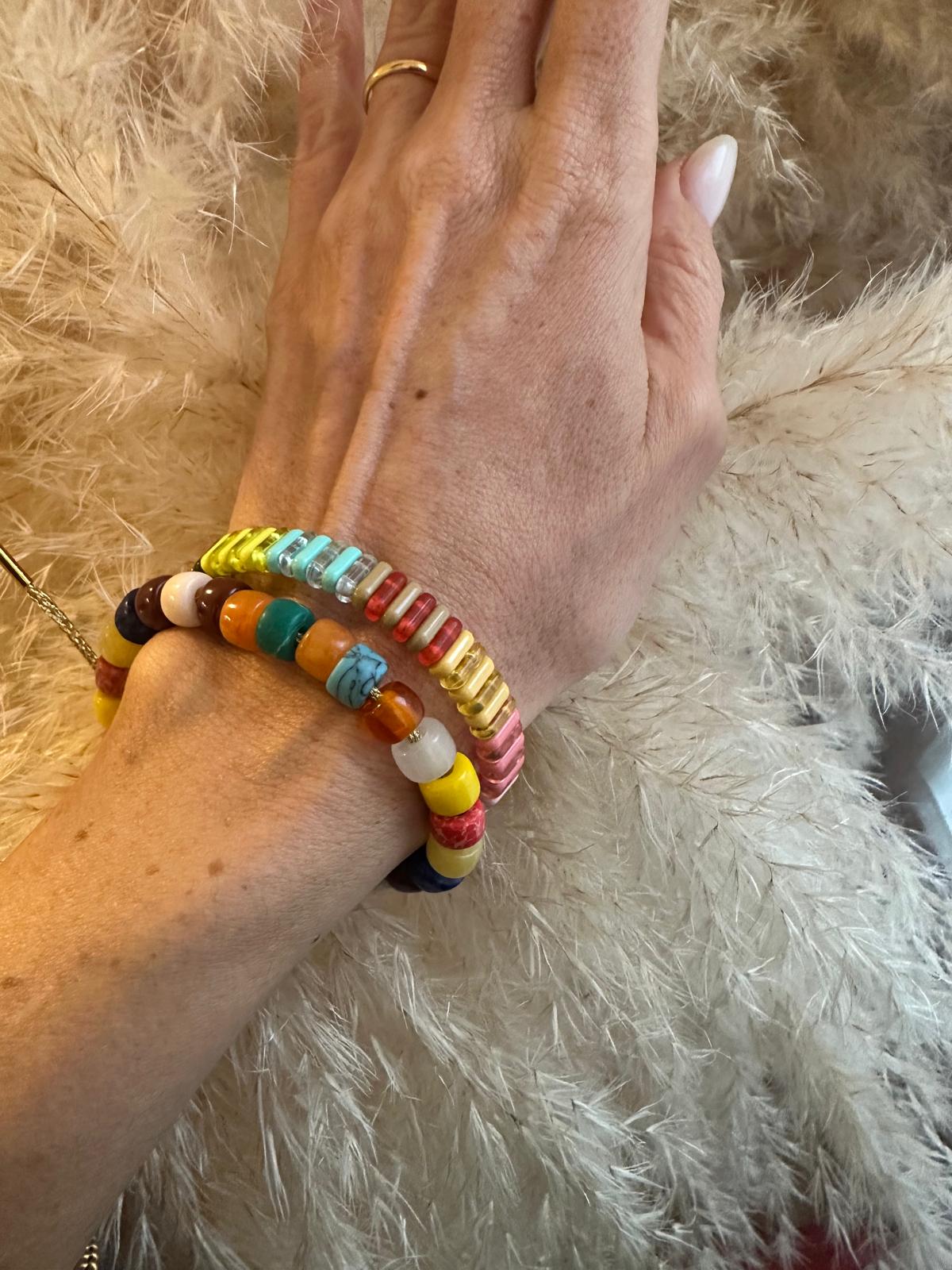 Bracciale in acrilico e filo elastico "Preppy"