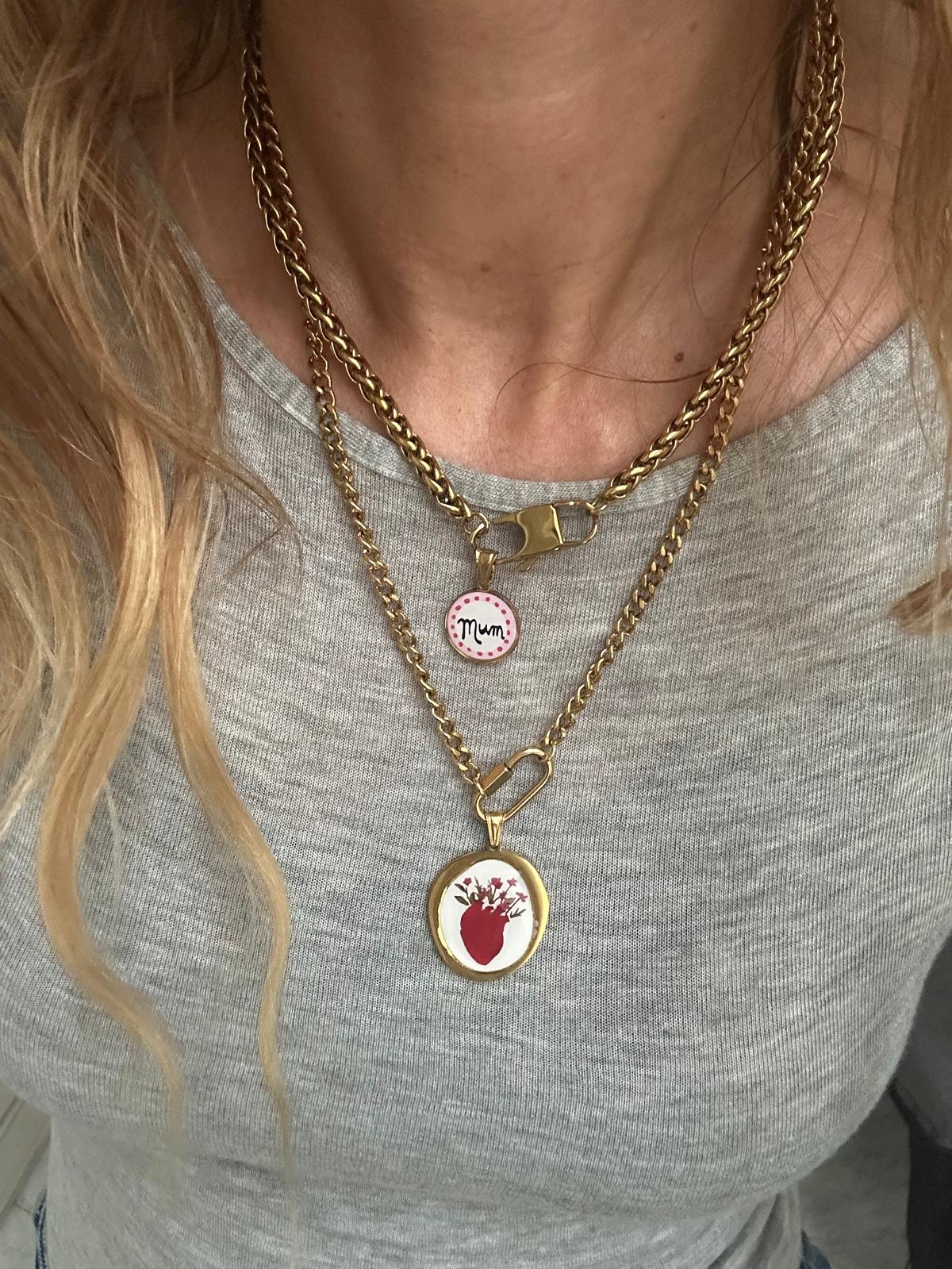 Ciondolo smaltato in acciaio inossidabile placcato oro 18K "Mum"
