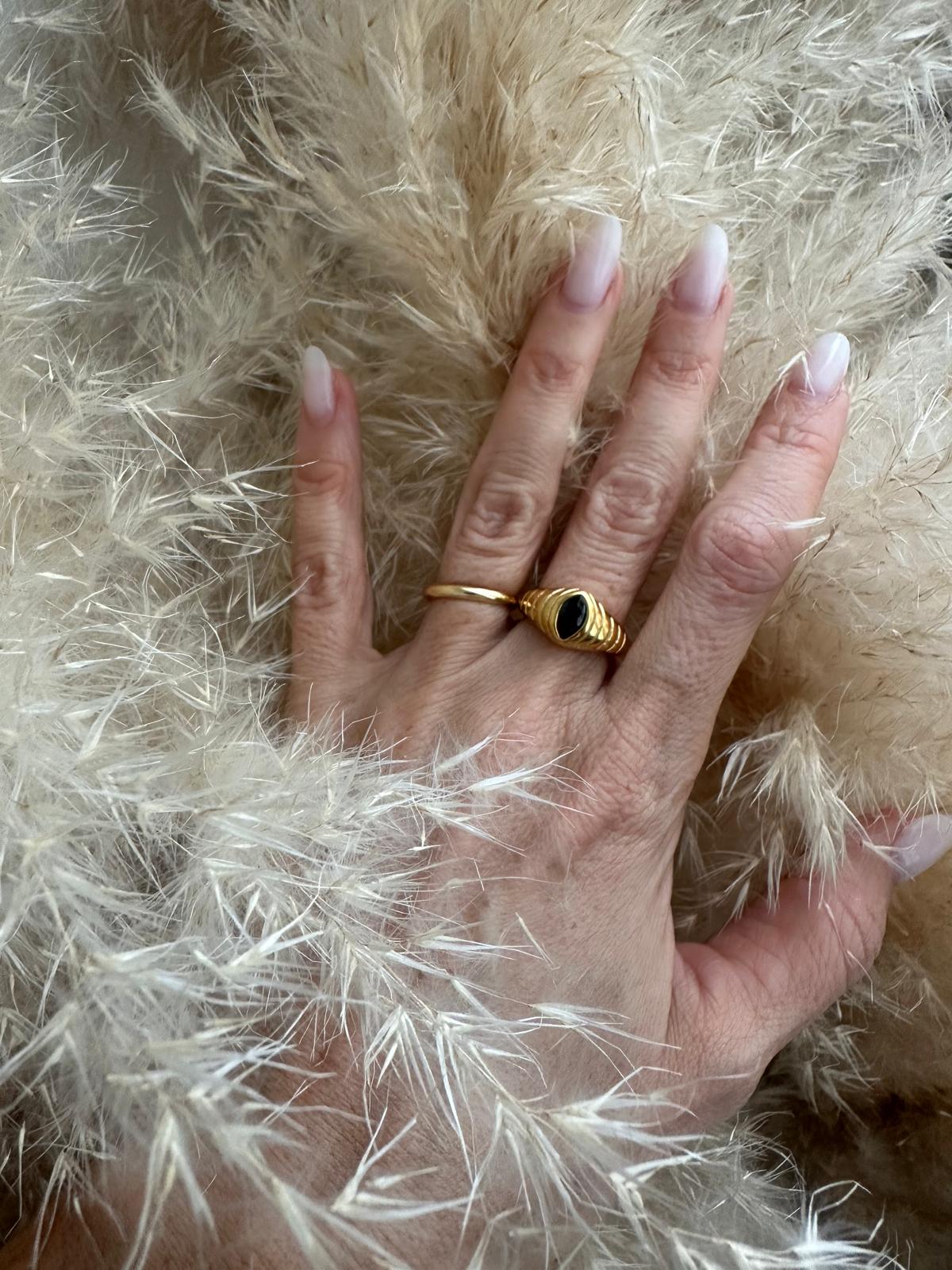 Anello in acciaio inossidabile e zircone anallergico e waterproof "Carmilla"