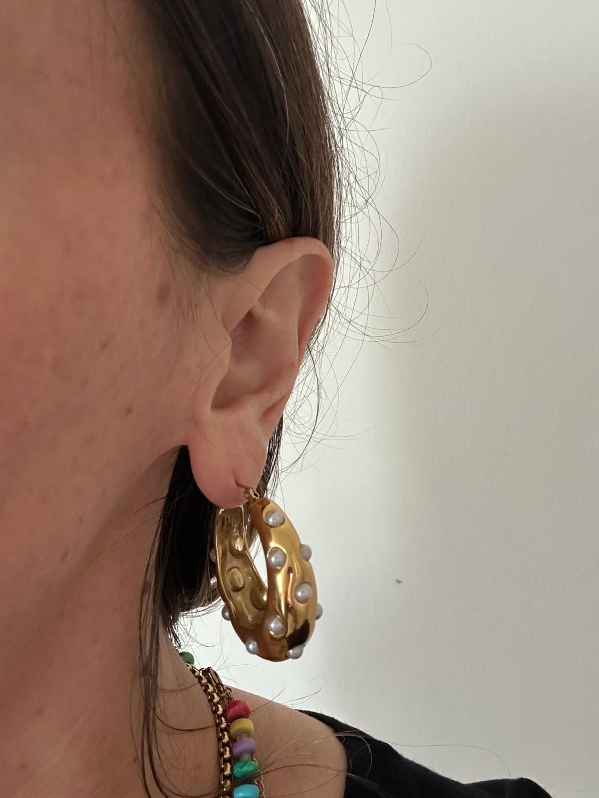 Orecchini in acciaio inossidabile anallergici e waterproof placcati oro 18K "Guenda"