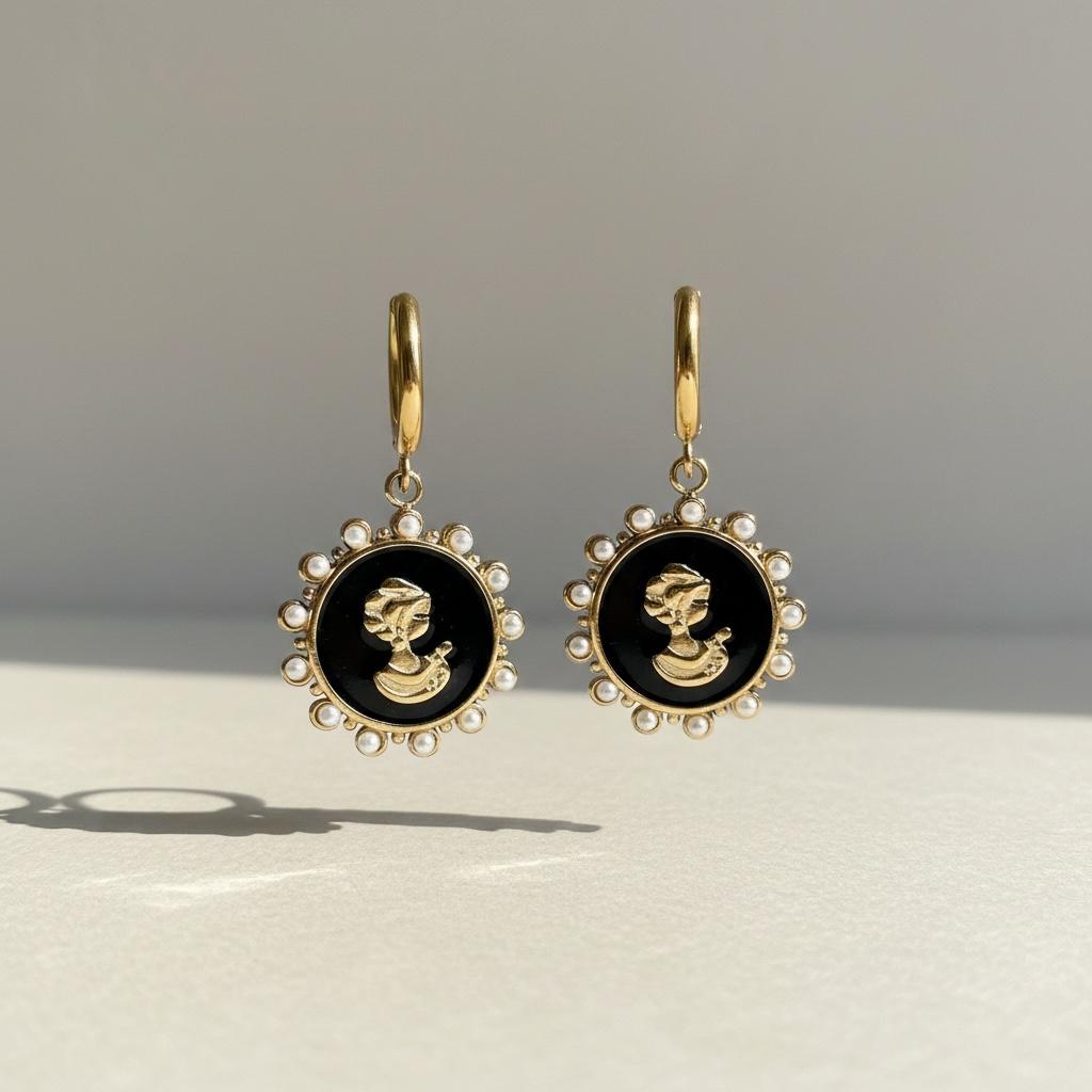 Orecchini in acciaio inossidabile anallergici e waterproof placcati oro 18K "Milady"