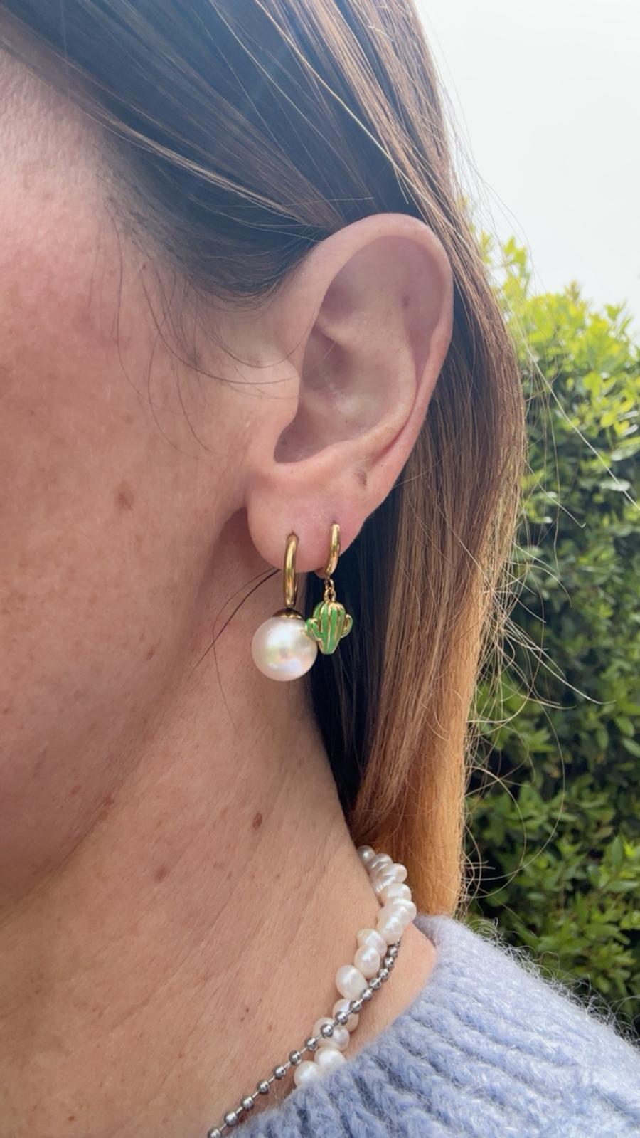 Orecchini in acciaio inossidabile anallergici e waterproof placcati oro 18K "Cactus"