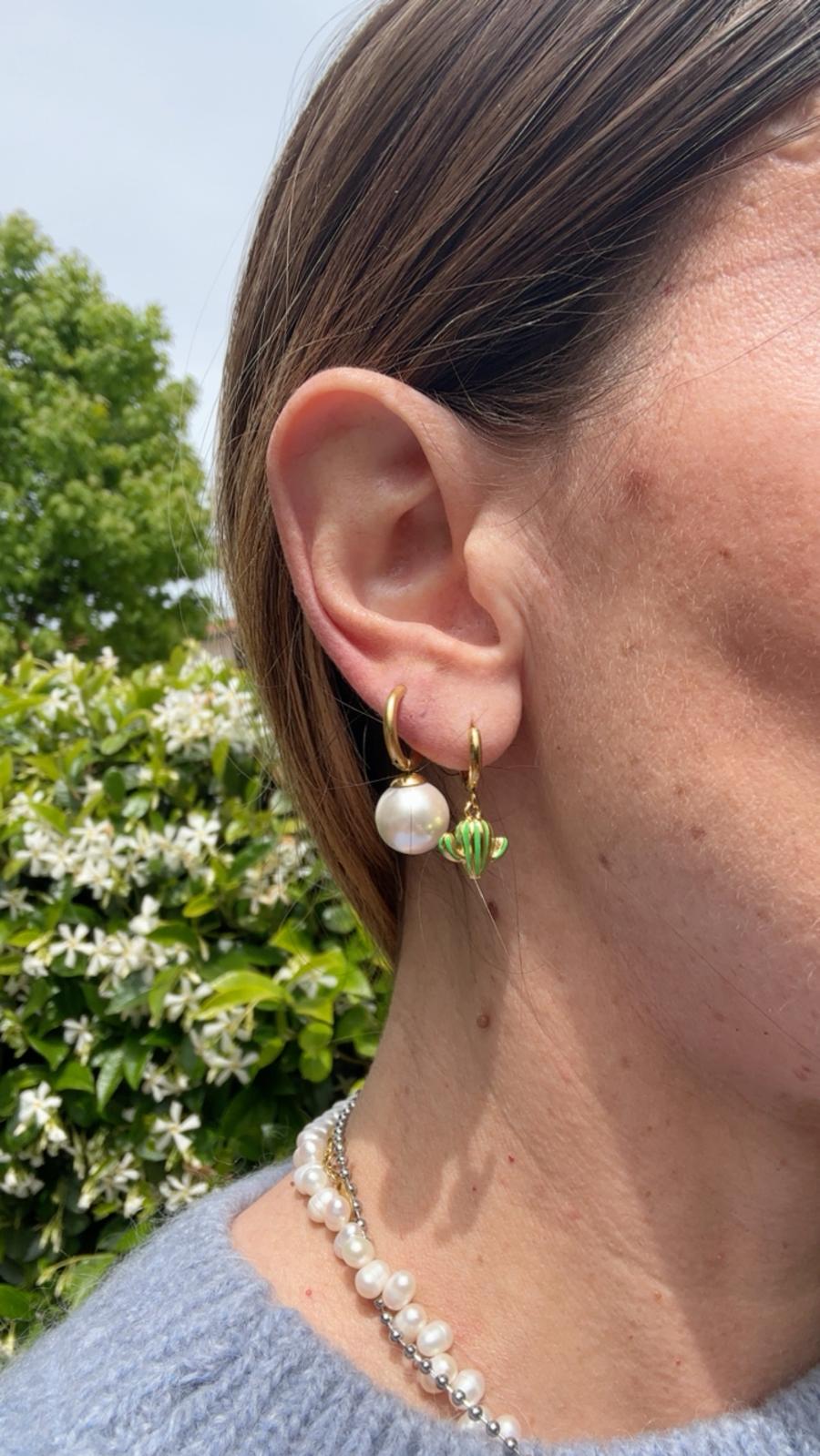 Orecchini in acciaio inossidabile anallergici e waterproof placcati oro 18K "Cactus"